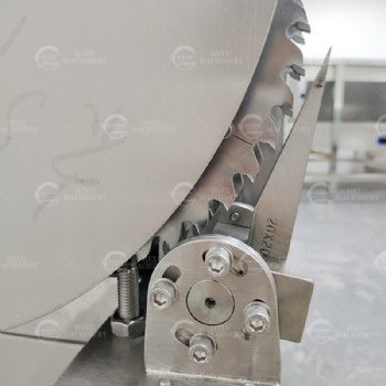 Coconut Shelling Machine